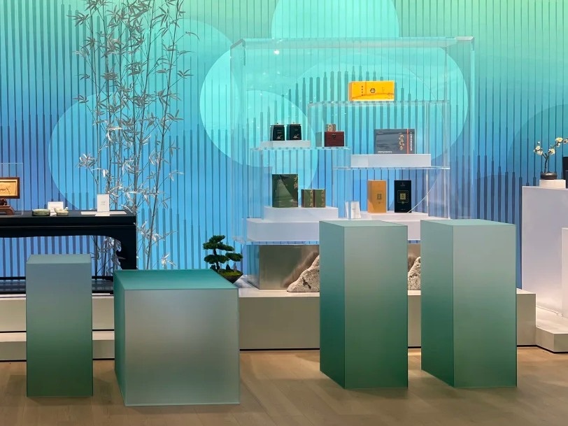 high-end product display of case acrylic