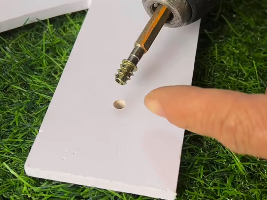 PVC Co-extruded Foam Sheet Drilling